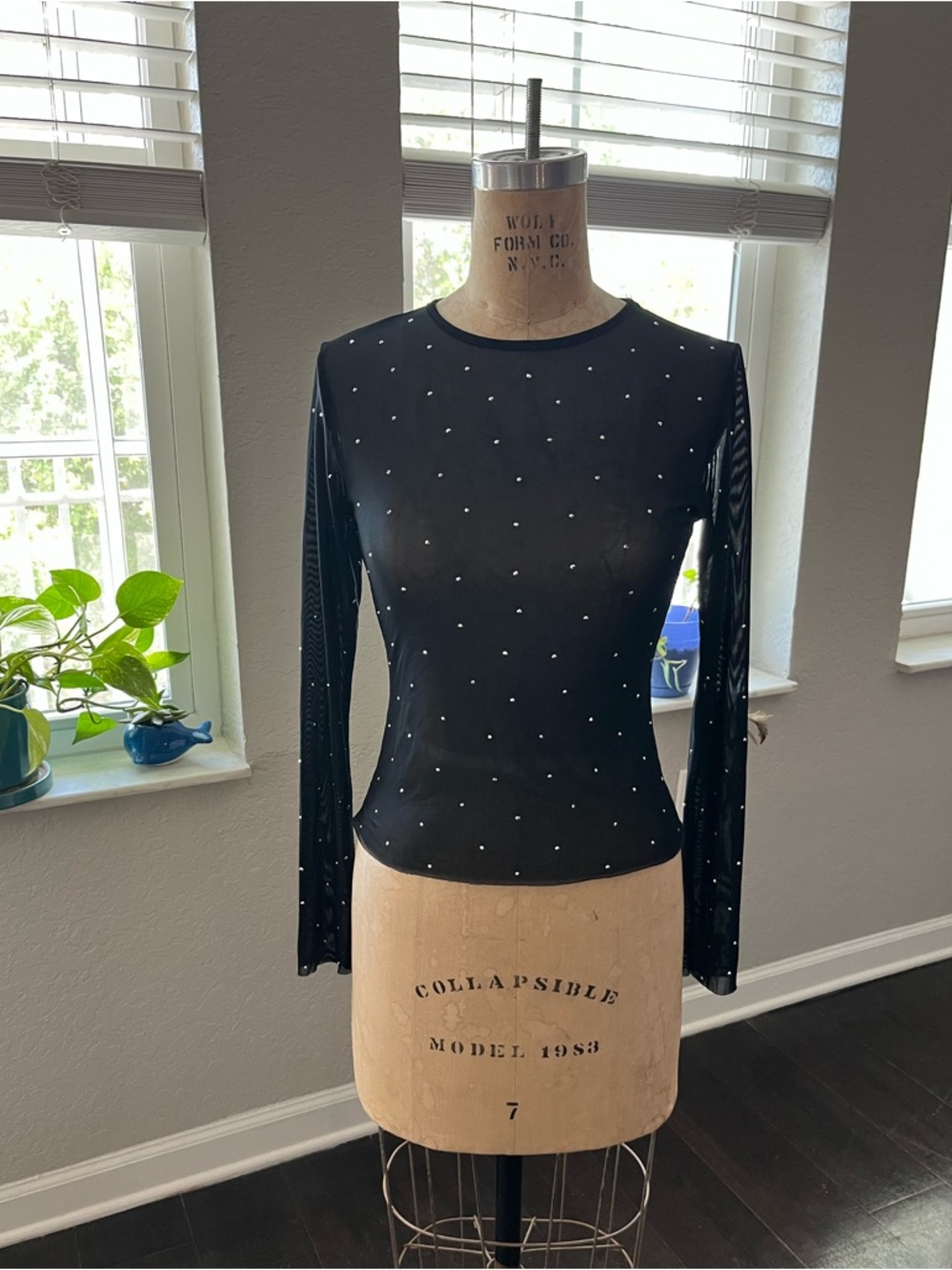 Black Long-Sleeve silver studded Stretch Mesh Top sz medium
